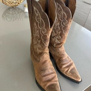 Ariat Rubber Sole Tan 8.5 Cowgirl Boots Women